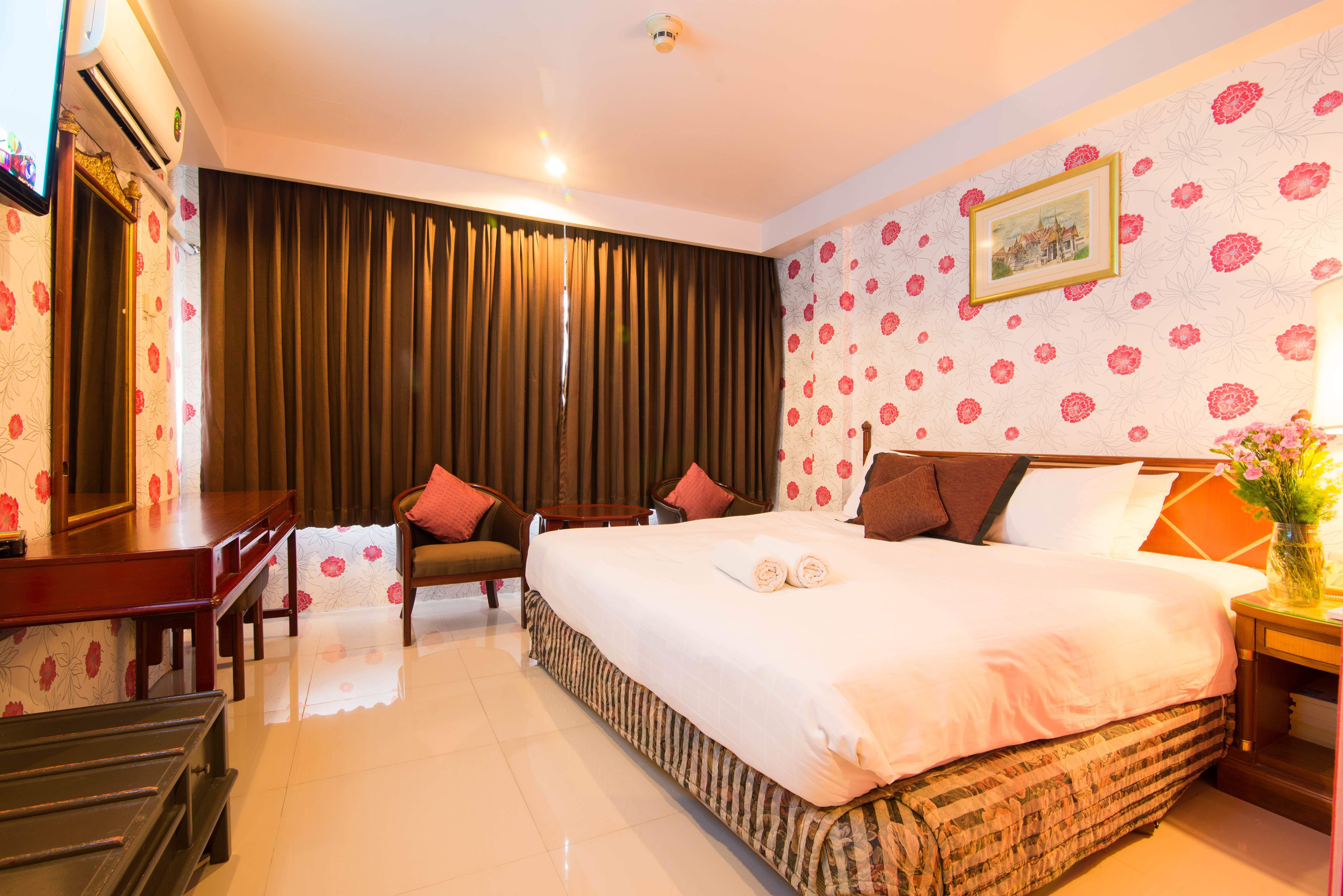 Diamond City Hotel Sha Certified Bangkok Buitenkant foto