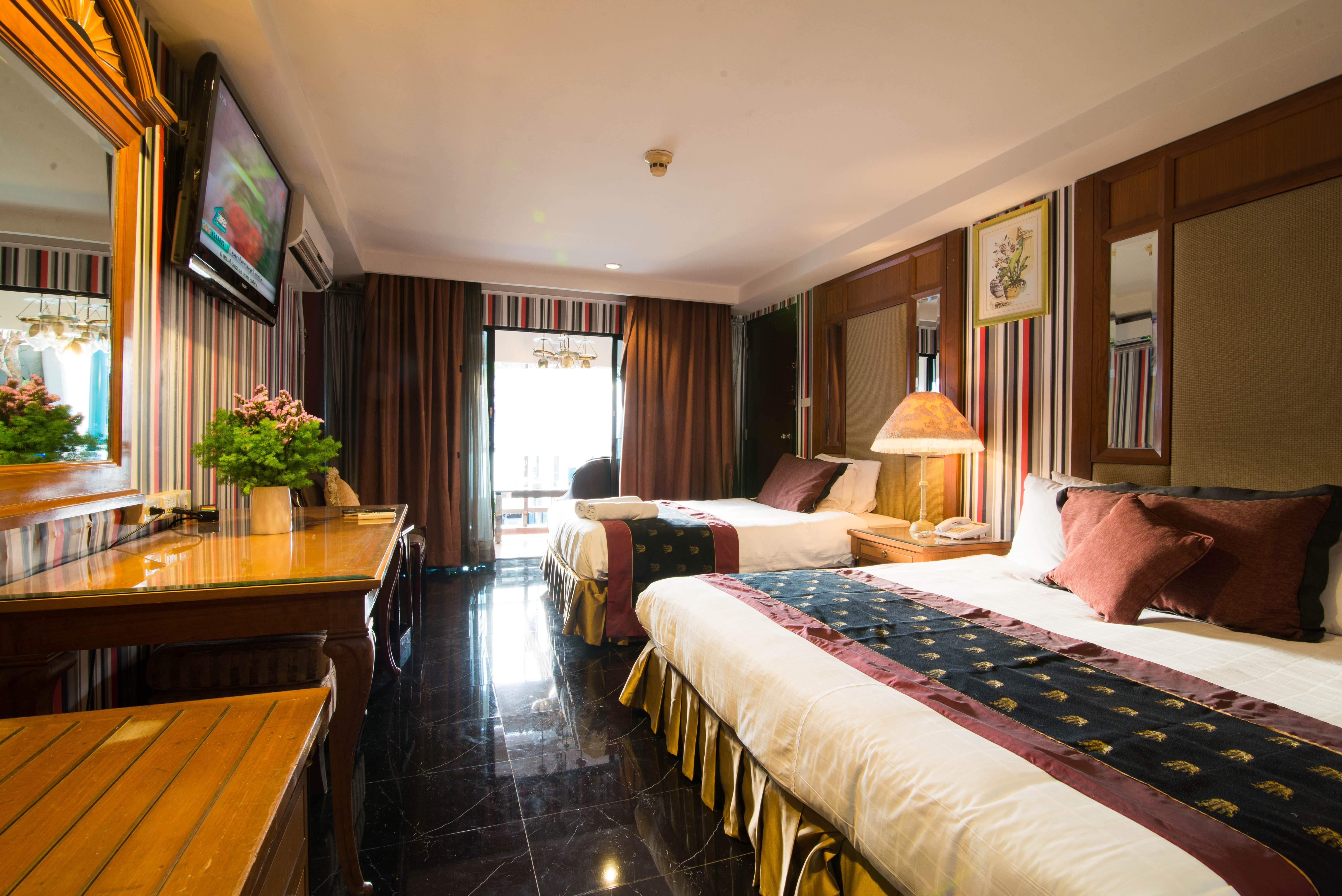 Diamond City Hotel Sha Certified Bangkok Buitenkant foto